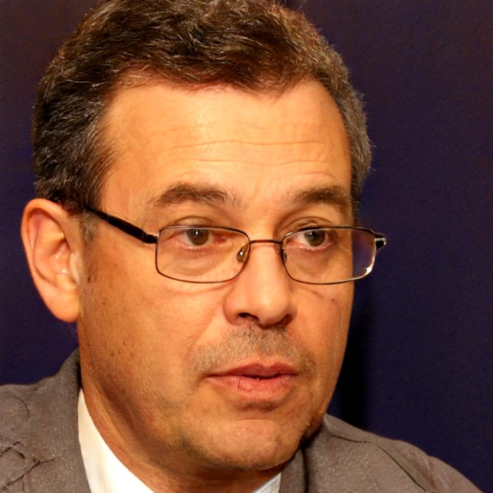 Retrato de Sebastián Morales, especialista financiero